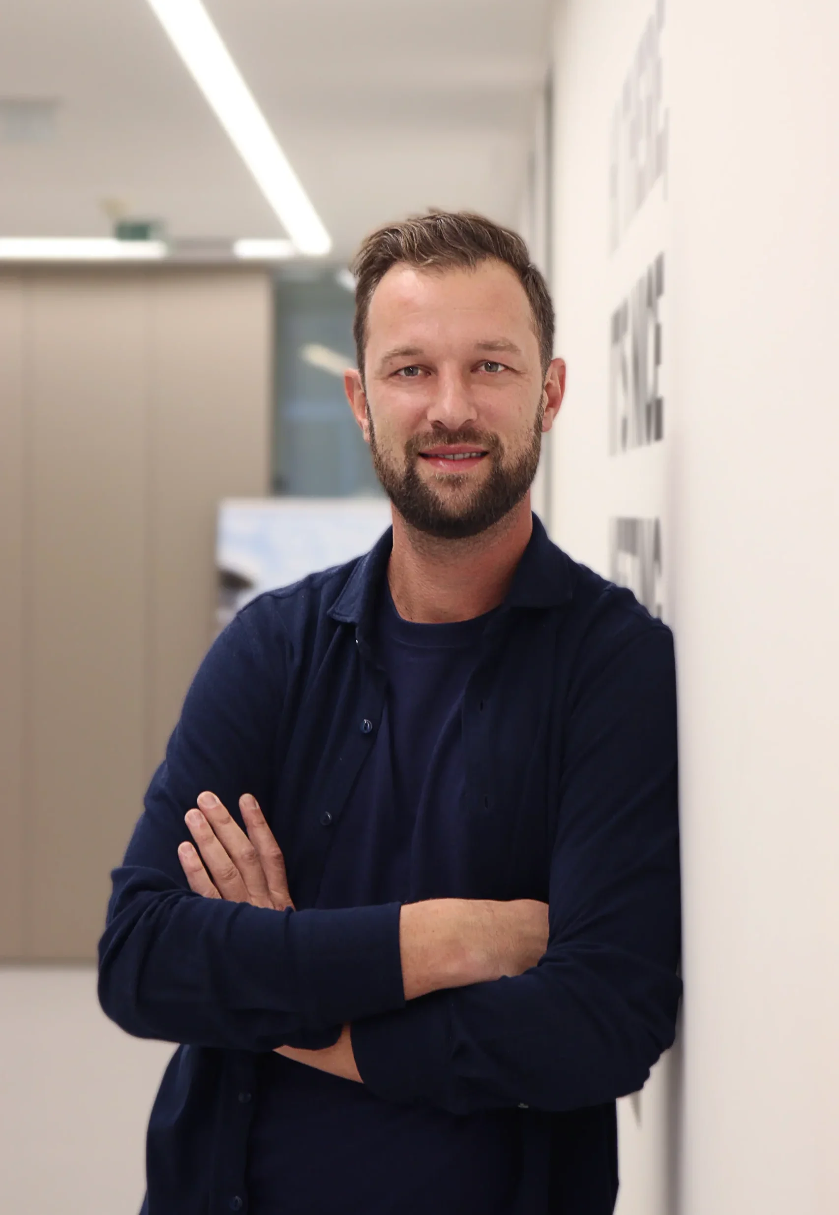 Sjors Portret Side&Kick